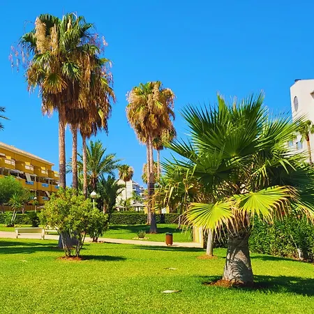 Attic Duplex With 4 Terraces & 5 Min Walk To Denia