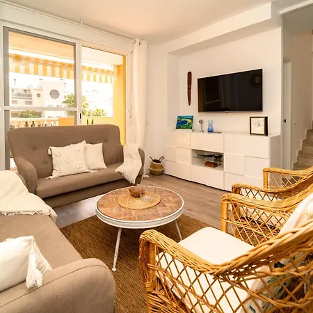 Διαμέρισμα Attic Duplex With 4 Terraces & 5 Min Walk To Denia