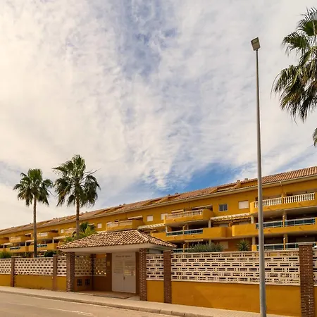 Attic Duplex With 4 Terraces & 5 Min Walk To * Denia
