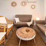 Attic Duplex Apartment With 4 Terraces & 5 Min Walk To Beach 公寓