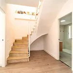 Attic Duplex Apartment With 4 Terraces & 5 Min Walk To Beach *