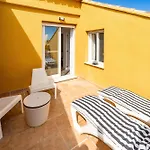 Attic Duplex With 4 Terraces & 5 Min Walk To Lejlighed